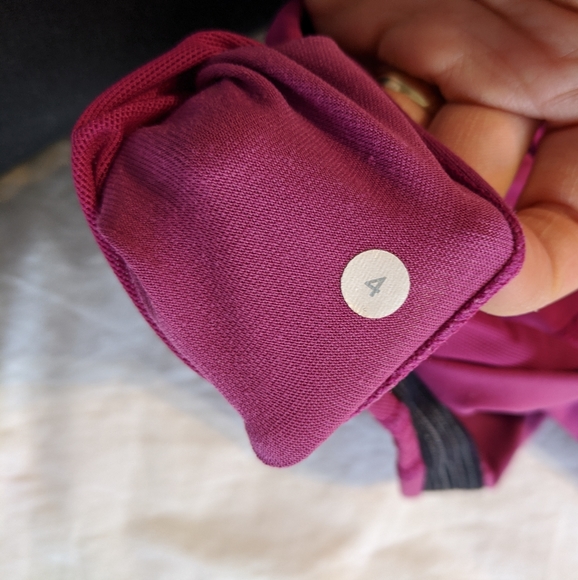 Lululemon Scoop Neck Tank Top Size 4 - Picture 3 of 6